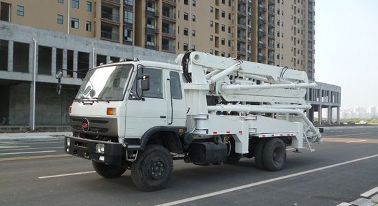 楚风小型18米23米混凝土泵车