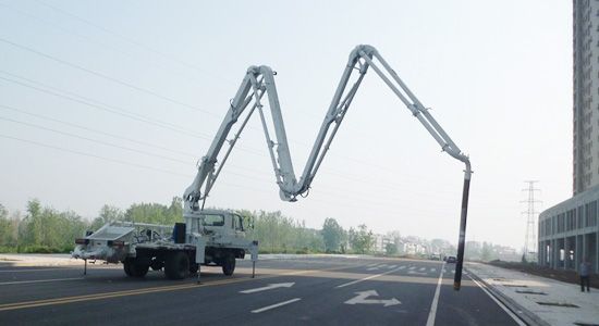 楚风小型18米23米混凝土泵车