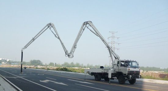 楚风小型18米23米混凝土泵车